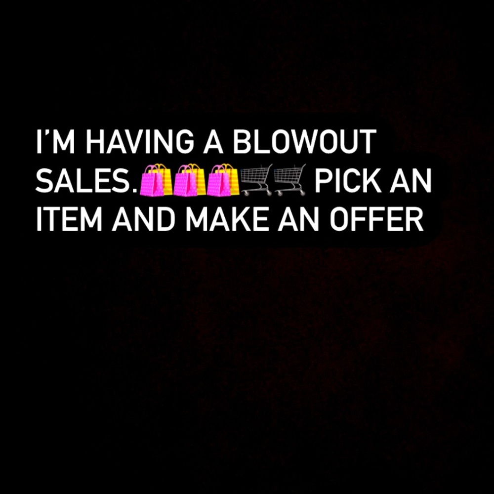 Pick a item anything in the closet going on sale make your offer right now🏷